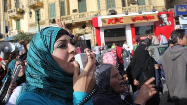 معدل البطالة بين الإناث