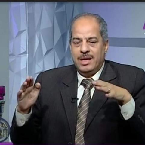 الكاتب الصحفي فريد إبراهيم