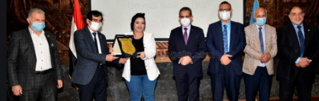 محافظ الغربية يحيي شهداء الجيش الأبيض 