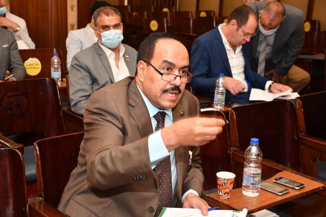 النائب أحمد قورة