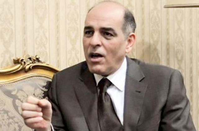 عبد الله غرب وزير البترول الأسبق ومرشح رئاسة الصيد