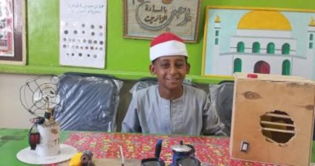 الطالب عيسى محمود