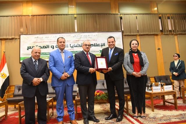 اثناء المؤتمر 