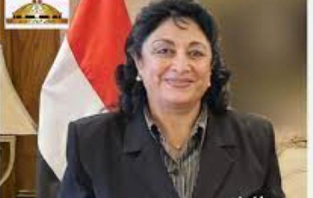 النائبة ميرفت عازر