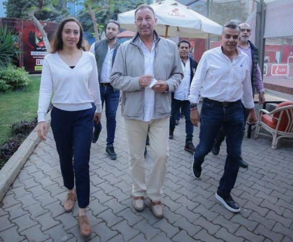 الخطيب