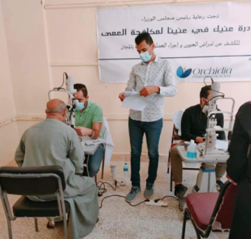 الكشف على أهالي الأسمرات
