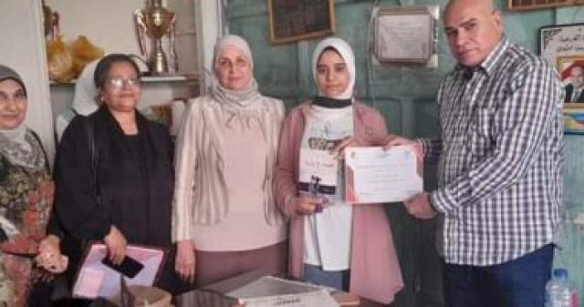 فوز طالبة بالمركز الأول فى القصة القصيرة بالمنيا