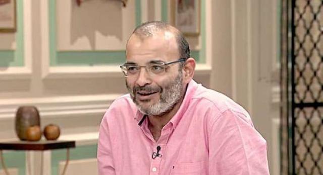 المؤلف والشاعر الغنائى أيمن بهجت قمر
