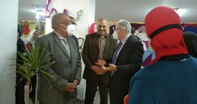 معرض ملابس لطالبات المدينة الجامعية بجامعة حلوان