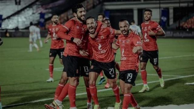 لاعبو الأهلي