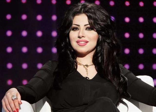 الإعلامية الكويتية حليمة بولند 