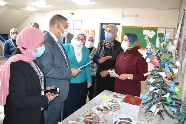 افتتاح معرض خيرى للملابس الجديدة بجامعة الإسكندرية