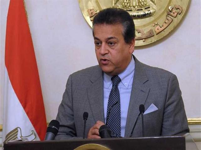  الدكتور خالد عبدالغفار 