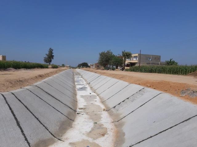 تبطين ترع 