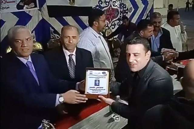 جانب من حفل التكريم للزميل متولى عمر