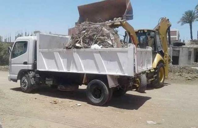 رفع قمامة ومخلفات