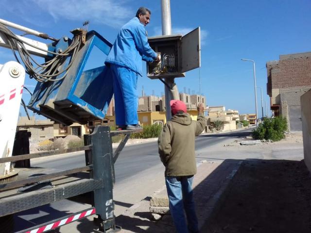  صيانة أعمدة الإنارة