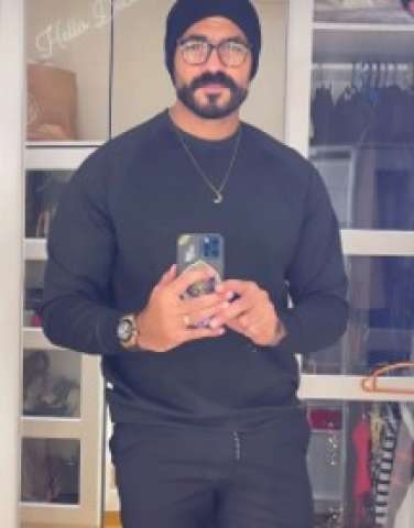  الفنان خالد سليم