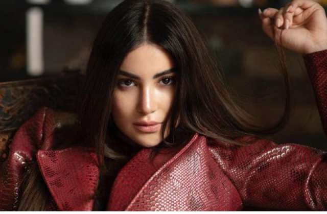 الفنانة هدى الإتربي