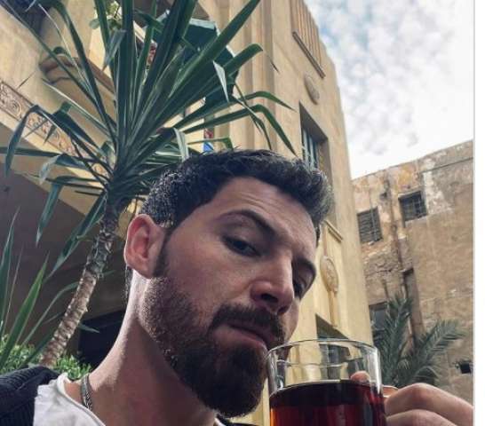  الفنان محمود حجازي