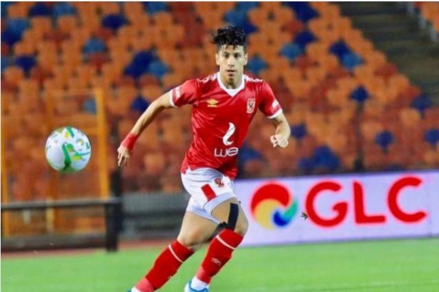 لاعب الاهلى عمار حمدى