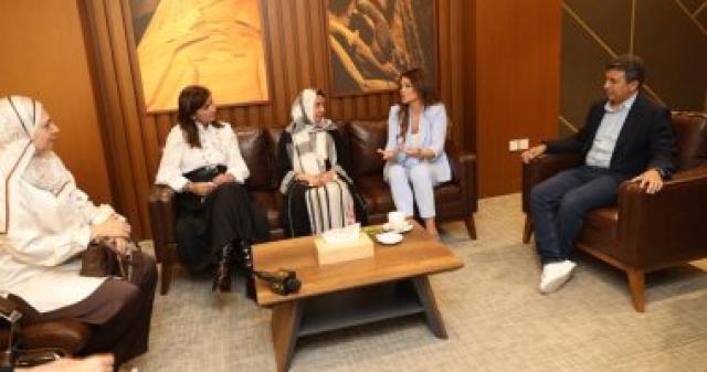 ندوة حوارية بحضور وزيرة الهجرة