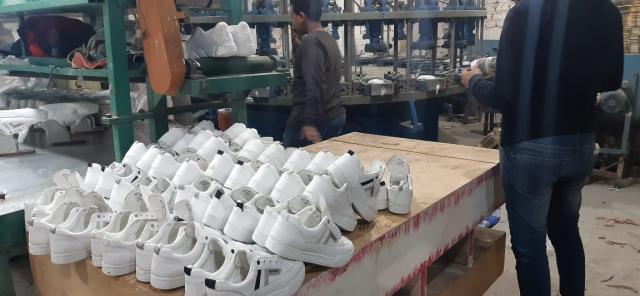 ضبط مصنع أحذية غير مرخص 