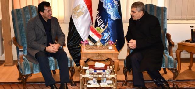 الفريق أسامة ربيع والدكتور أشرف صبحى