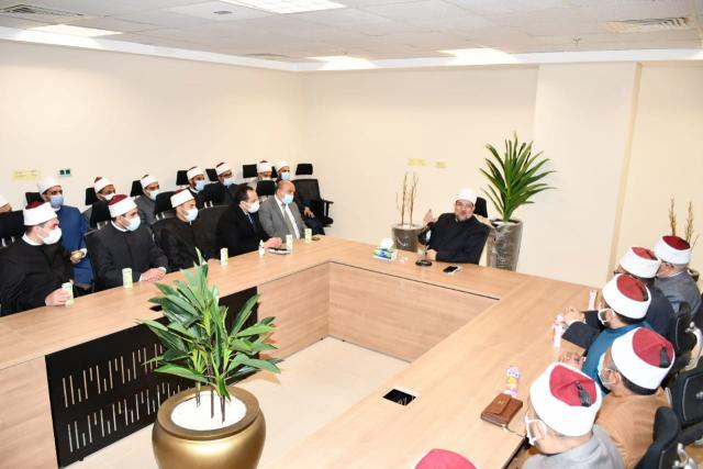جانب من جولة وزير الأوقاف ونخبة من الأئمة 