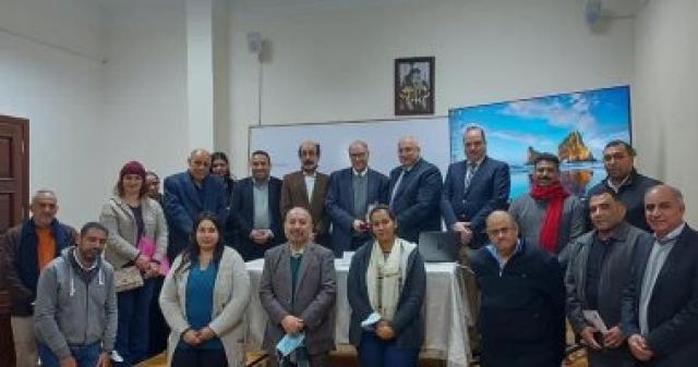 مجلس الخماسى الحديث