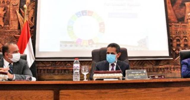محافظ الغربية ونائب وزير التخطيط