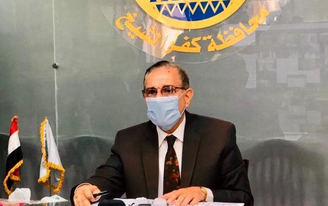 محافظ كفر الشيخ يتابع تسليم عقود التقنين 