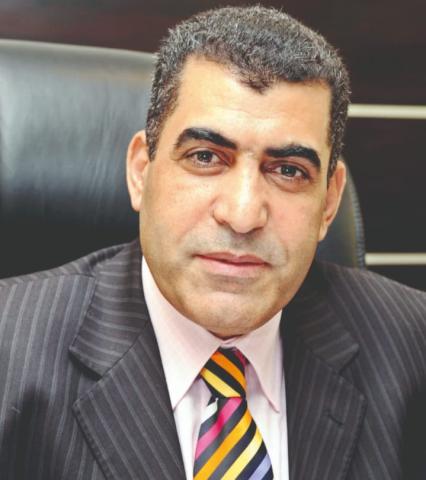 الكاتب الصحفى طه خليفة
