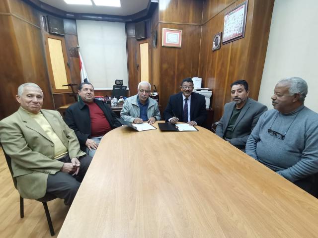  النقابة العامة للعاملين بالبناء والأخشاب