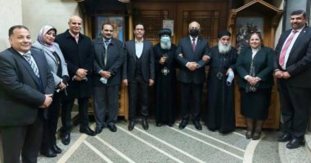 وفد جامعة بنها خلال تقديم التهنئة