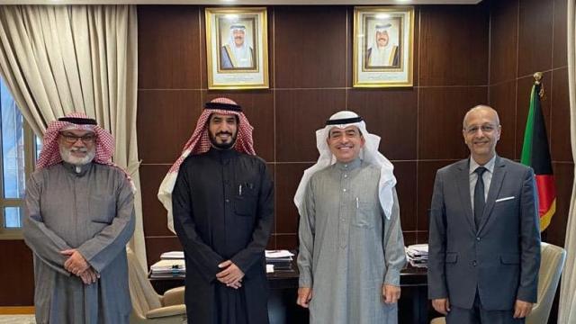 جانب من لقاء المدير العام لمنظمة الإيسيسكو بمدير عام بيت الزكاة الكويتي