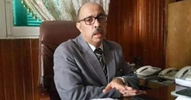 الدكتور محمد زين حافظ وكيل وزارة الصحة بأسيوط