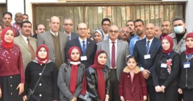 الافتتاح