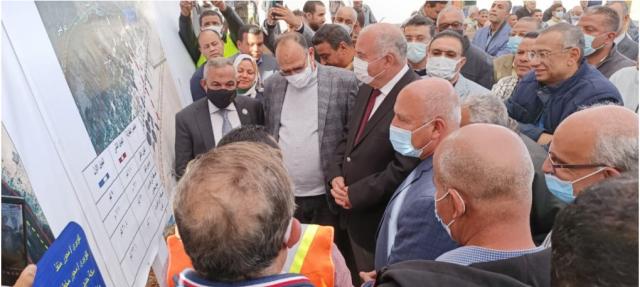 وزير النقل برفقة النائب طارق رسلان