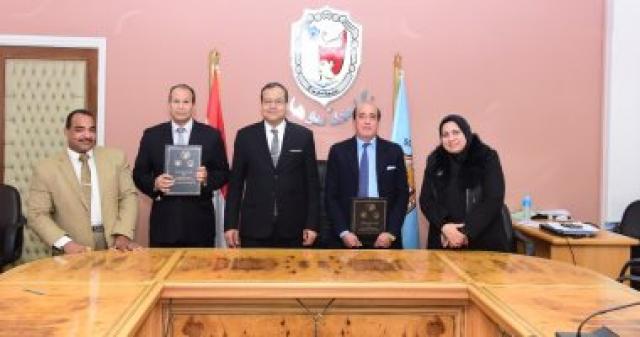 الدكتور مصطفى عبدالخالق رئيس جامعة سوهاج