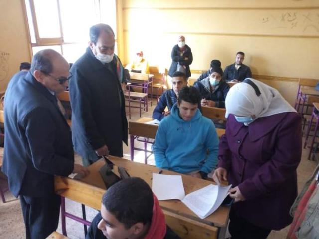 جانب من الامتحانات