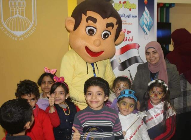 جانب من أنشطة ركن الأطفال بجناح الأزهر بمعرض الكتاب