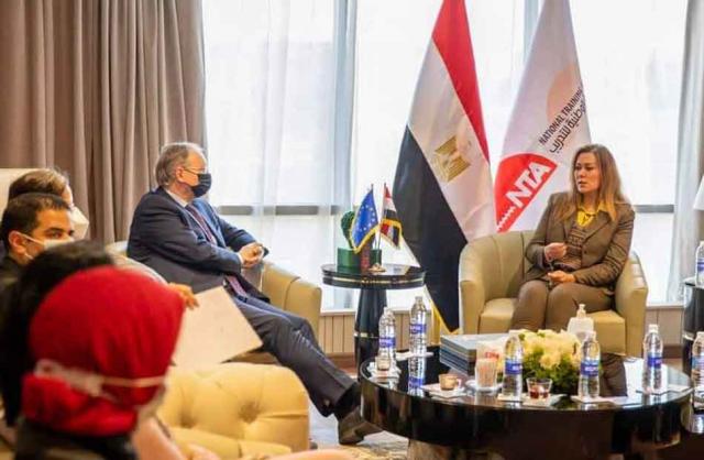 رشا راغب تستقبل وفد الاتحاد الأوروبي بالقاهرة