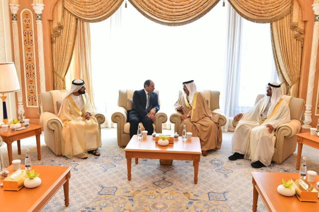 الرئيس السيسي يشارك في جلسة مباحثات رباعية في قصر الوطن بأبوظبي