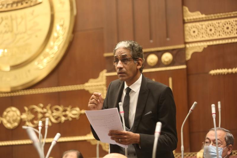 النائب طارق تهامي