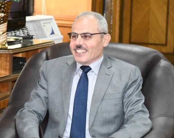 رئيس جامعة قناة السويس 
