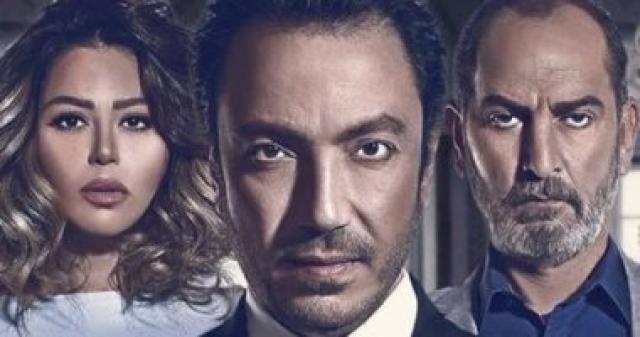   مسلسل بين عالمين