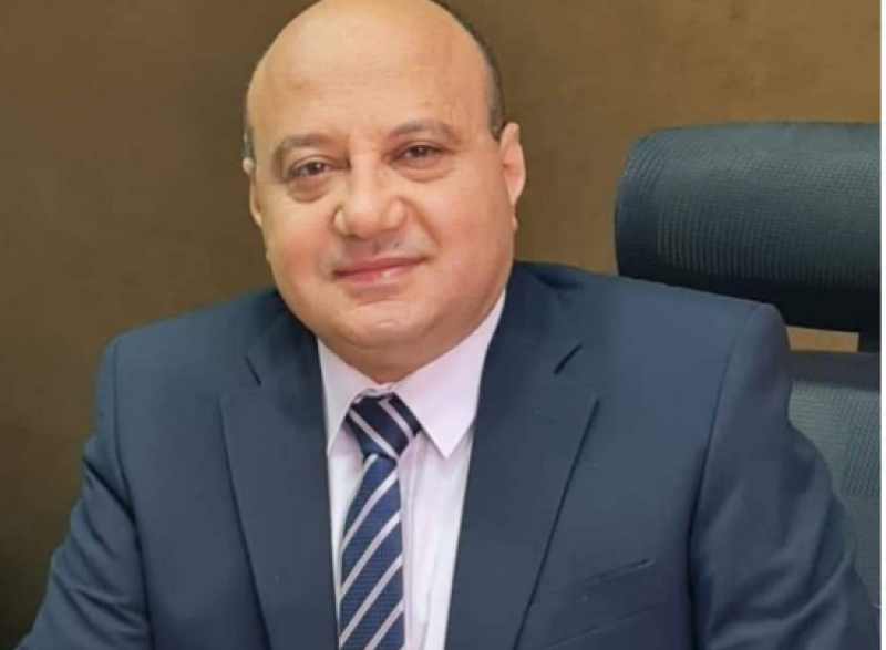 اللواء محمد زين  مدير  البحث بسوهاج