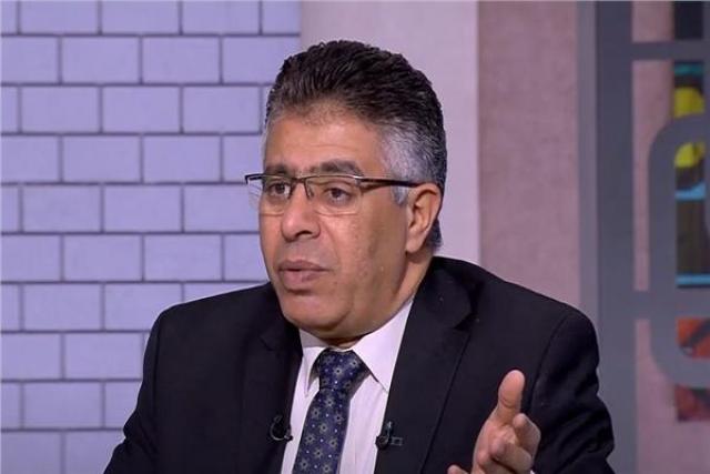 الكاتب عماد الدين حسين