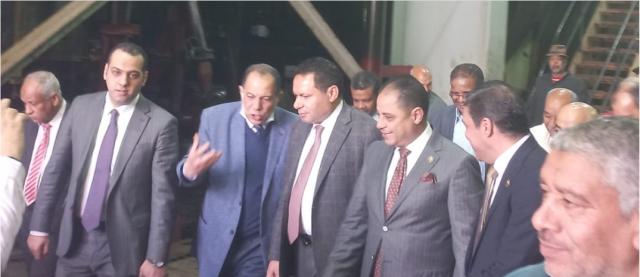 جولة تفقدية داخل مصنع السكر بكوم امبو